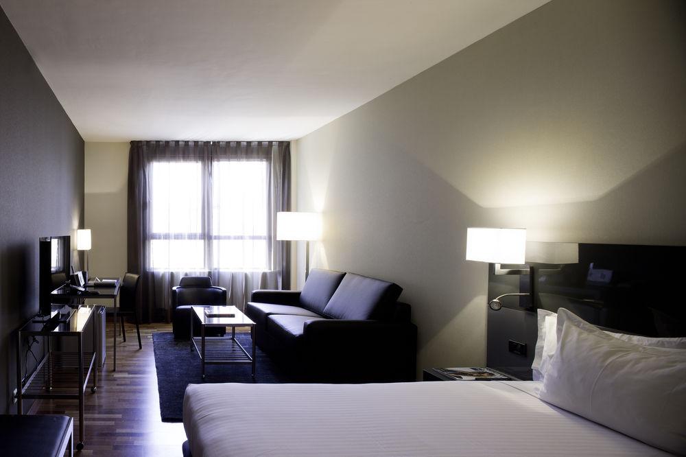 Ac Hotel Avenida De America By Marriott Madrid Dış mekan fotoğraf