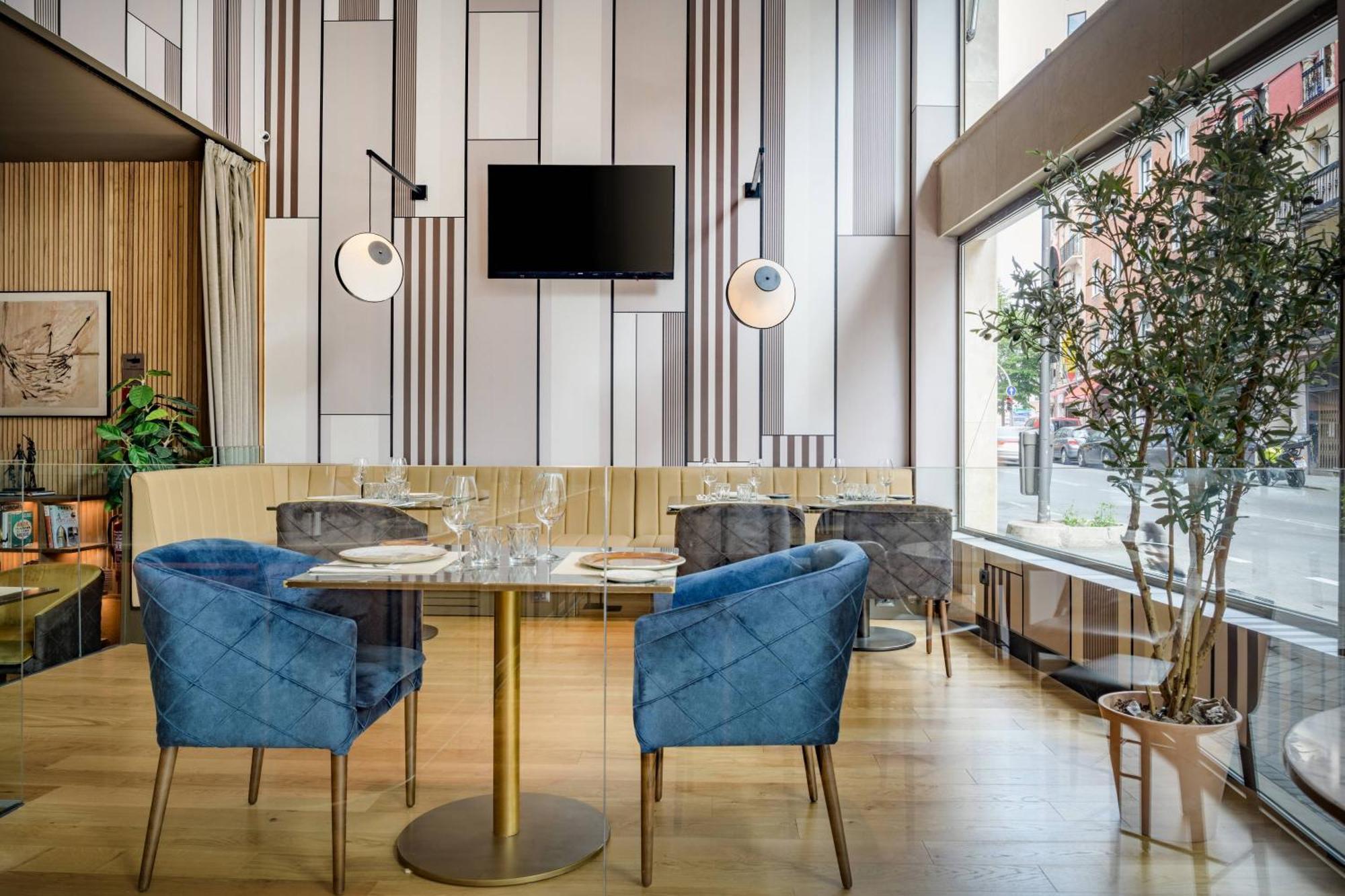 Ac Hotel Avenida De America By Marriott Madrid Dış mekan fotoğraf