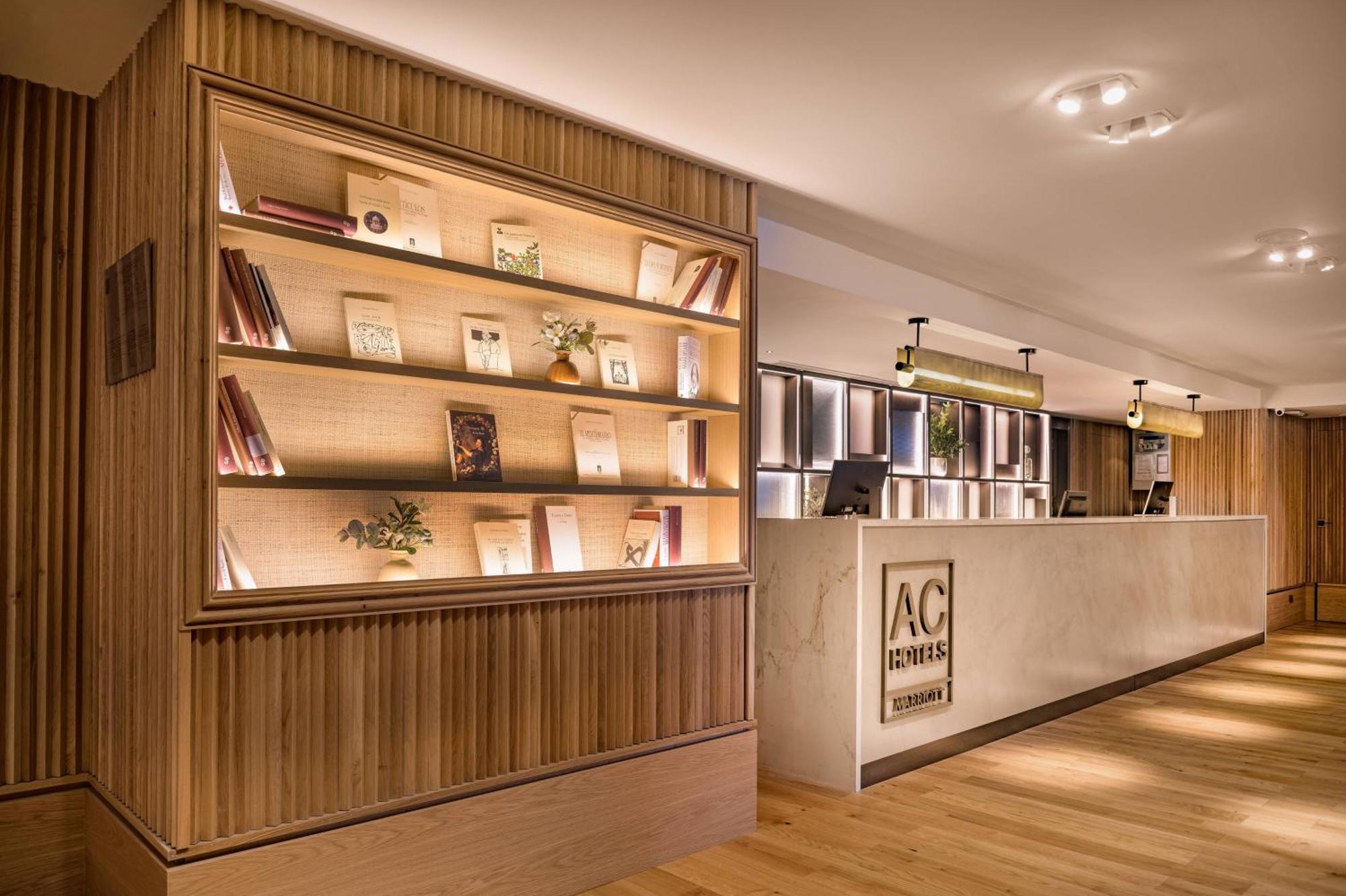 Ac Hotel Avenida De America By Marriott Madrid Dış mekan fotoğraf